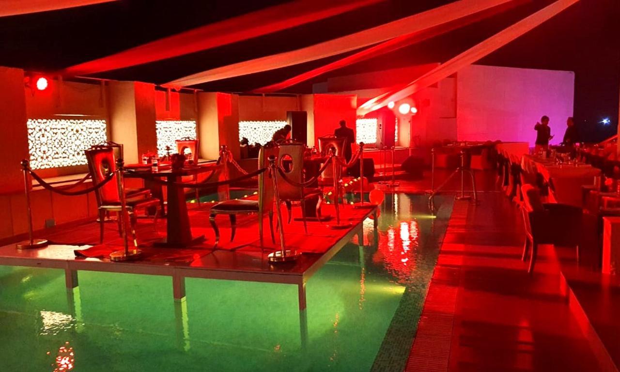 Bravura Gold Resort Meerut Extérieur photo