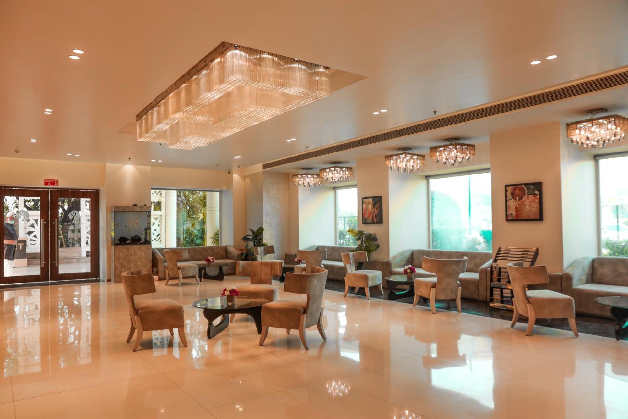 Bravura Gold Resort Meerut Extérieur photo
