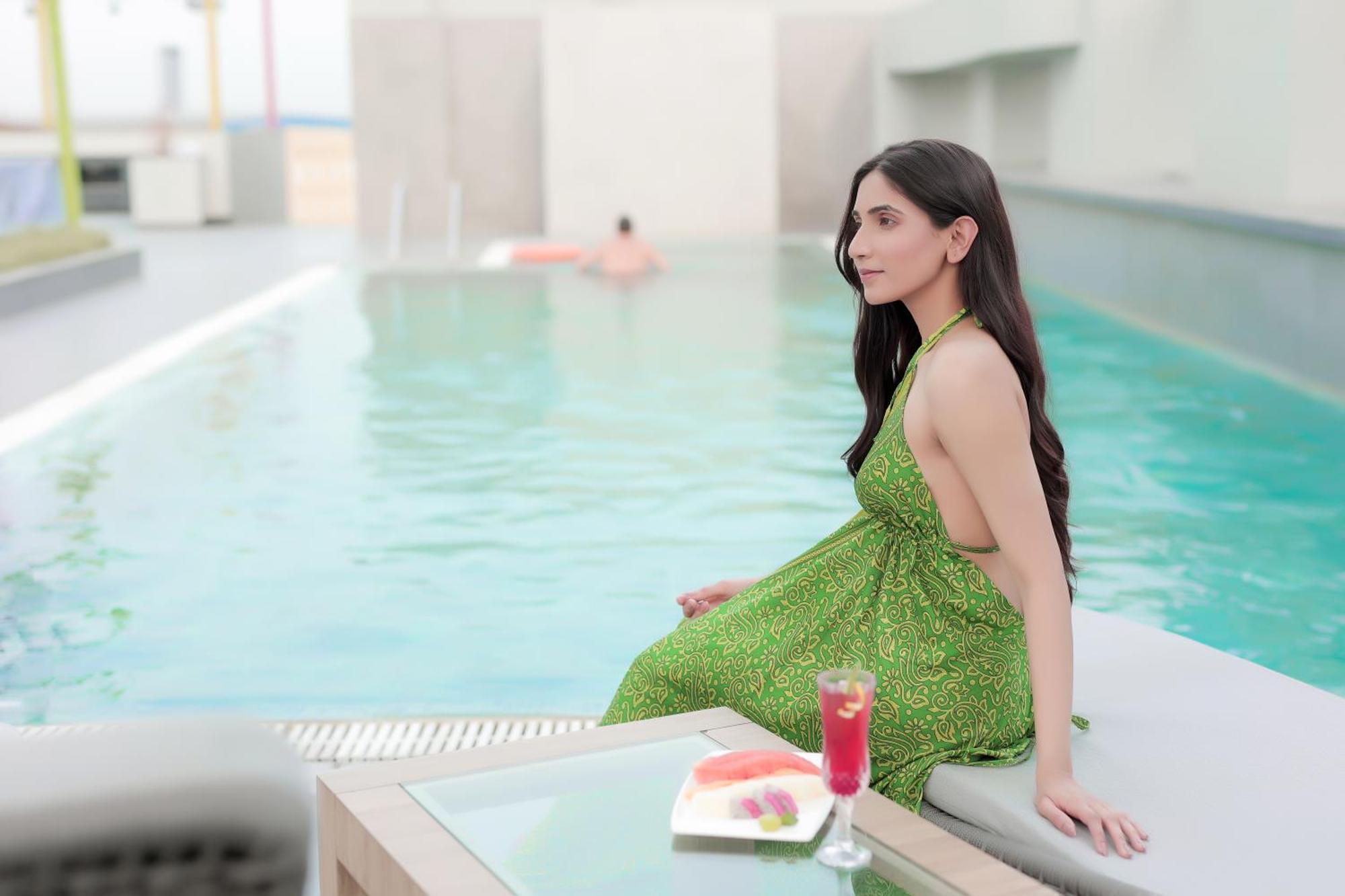 Bravura Gold Resort Meerut Extérieur photo